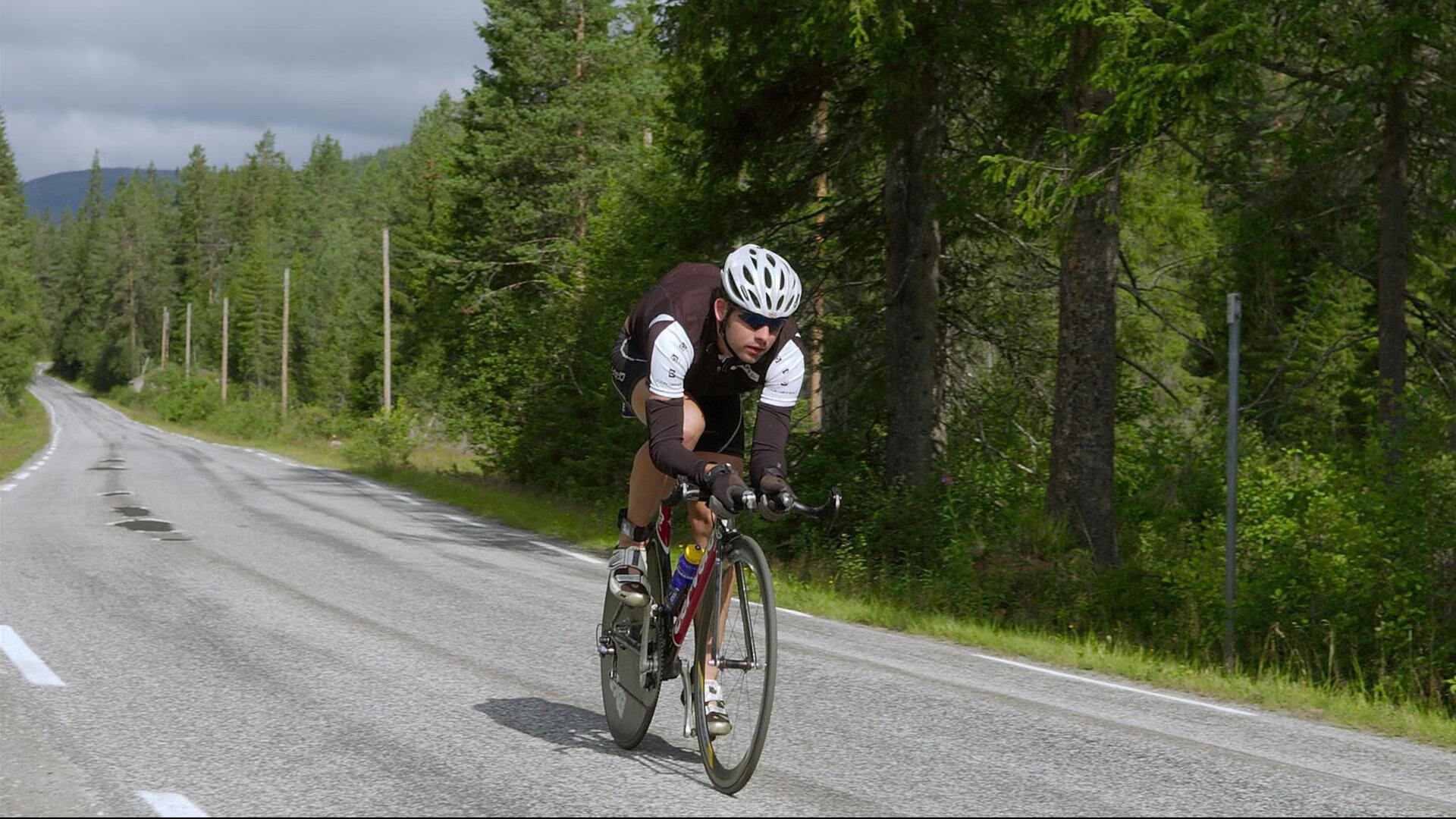 2020年 NBA总冠军赛：库里在关键第三节投中连续四个三分，带队反超局势！